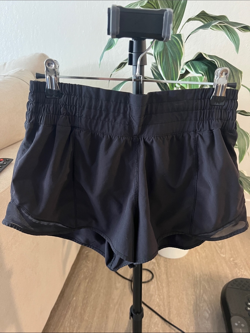 Lululemon Black mid rise Shorts